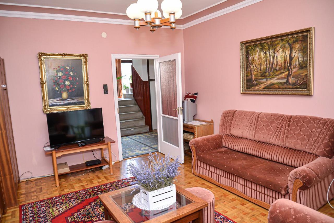 Lilla Vendégház Hajduszoboszlo Exterior foto