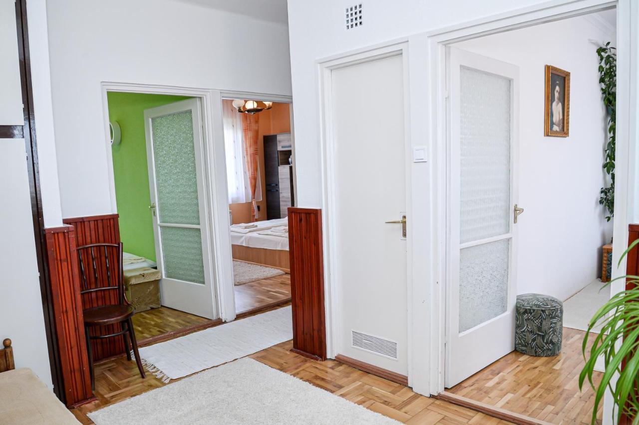 Lilla Vendégház Hajduszoboszlo Exterior foto